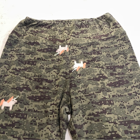 LuLaRoe Women’s Unicorn Gamer Leggings - Picture 1 of 4